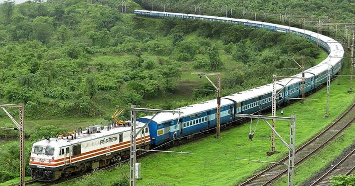 What is the mileage of Indian Railways trains, লোকাল হোক বা দূরপাল্লা- ট্রেনে তো চড়েন, জানেন ট্রেনের মাইলেজ কত?