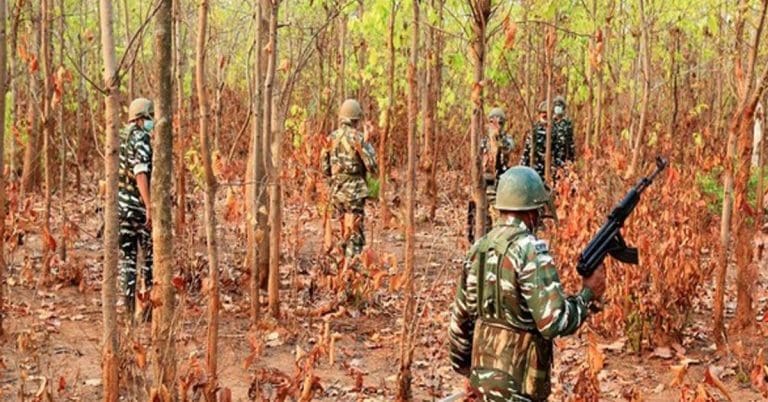 মাওবাদী হামলায় শহীদ ২ নিরাপত্তারক্ষী, আহত আরও ৪