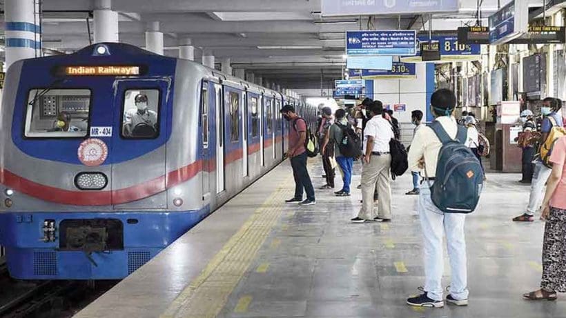 Kolkata Metro will run additional trains for womens night occupation campaign over protest of rg kar incident, মেয়েদের রাত দখল অভিয়ানে বাড়তি ট্রেন চালাবে কলকাতা মেট্রো