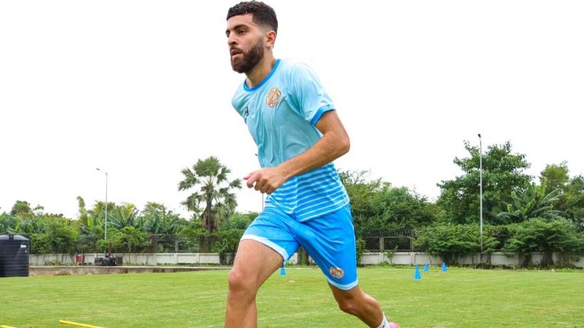 Madih Talal in High Spirits During East Bengal Practice