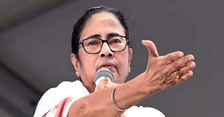 নীতি আয়োগের বৈঠকে বড় কিছু করতে পারেন মমতা! ইঙ্গিত সাংসদের