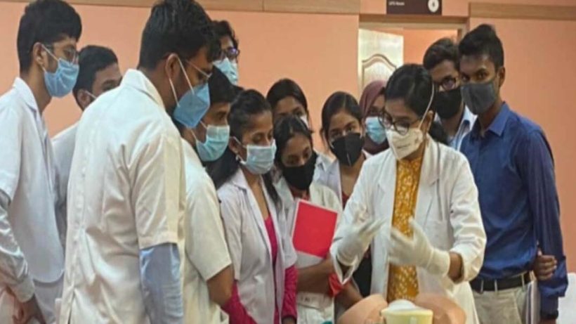 will number of medical seats in medical courses in Bengal decrease fear of strict action by the National Medical Commission, রাজ্যের মেডিক্যাল কলেজগুলিতে কমবে ডাক্তারি পড়ার আসন? কড়া হুঁশিয়ারি!