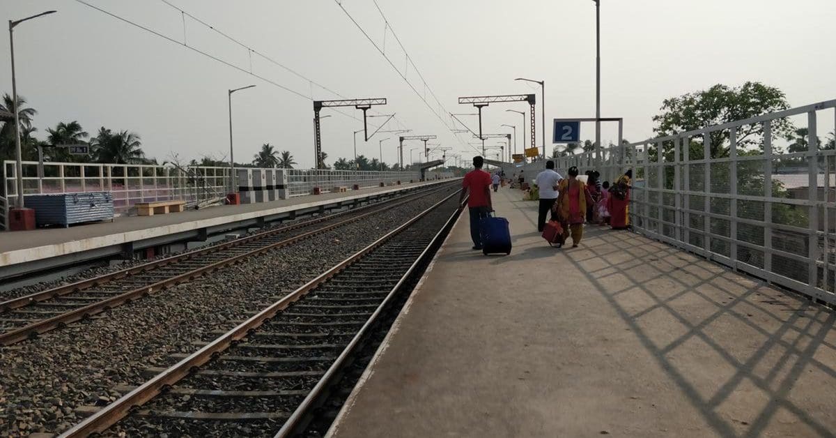 train stops at narayan ghat station in Aurangabad only 15 days in a year, ভারতীয় রেলের এই স্টেশনে ট্রেন থামে বছরে মাত্র ১৫ দিন