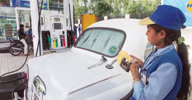 বাজেটের পরেই কলকাতায় জ্বালানি মিলছে ৯০.৭৬ টাকায়, আপনার শহরে কত?