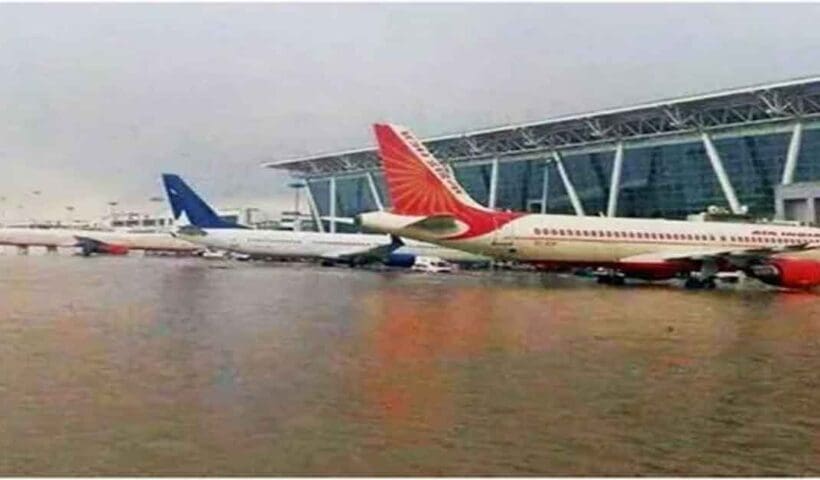 Kolkata Airport water logged