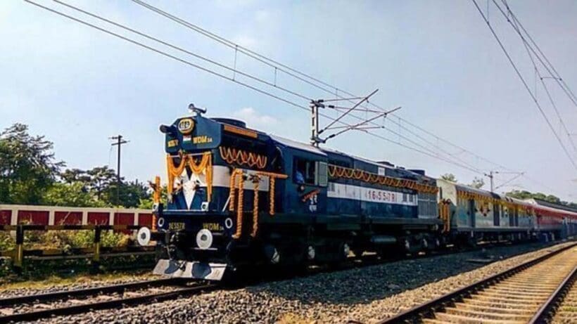 Bandhan Express between Kolkata and Khulna canceled on July 8 2024, ৮ জুলাই কলকাতা খুলনার মধ্যে চলাচলকারী বন্ধন এক্সপ্রেস বাতিল