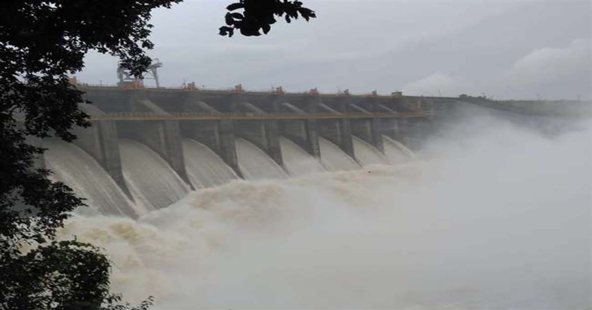 DVC began release water in the midst of rain fear of floods bengal, ভারী বর্ষণের মাঝেই জল ছাড়ছে ডিভিসি, বাংলায় বন্যার শঙ্কা