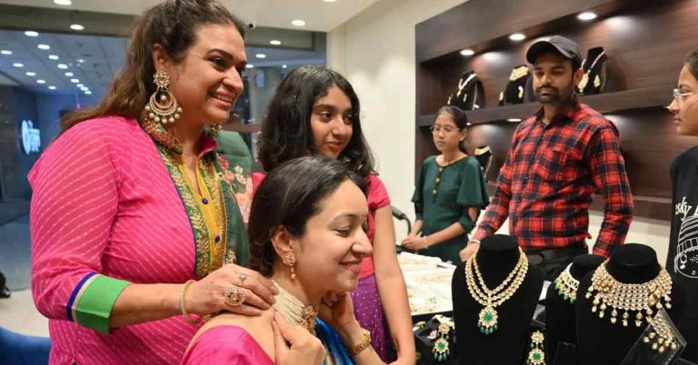 Gold Price Sees Big Change Today: Check 22K and 24K Rates on August 18