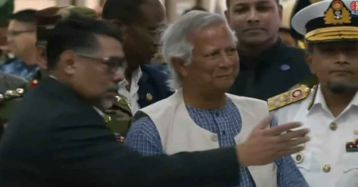 Muhammad Yunus arrived bangladesh and send messeges