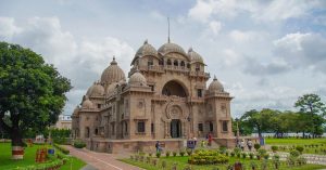 Free underground car parking facility in Belur Math, এবার ভূতল পার্কিং বা আন্ডার গ্রাউন্ড কার পার্কিং ব্যবস্থা চালু করল বেলুড় মঠ।