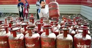 Good News: 19 Kg Commercial LPG Cylinder Price Slashed by ₹25 in Kolkata – Check New Rate