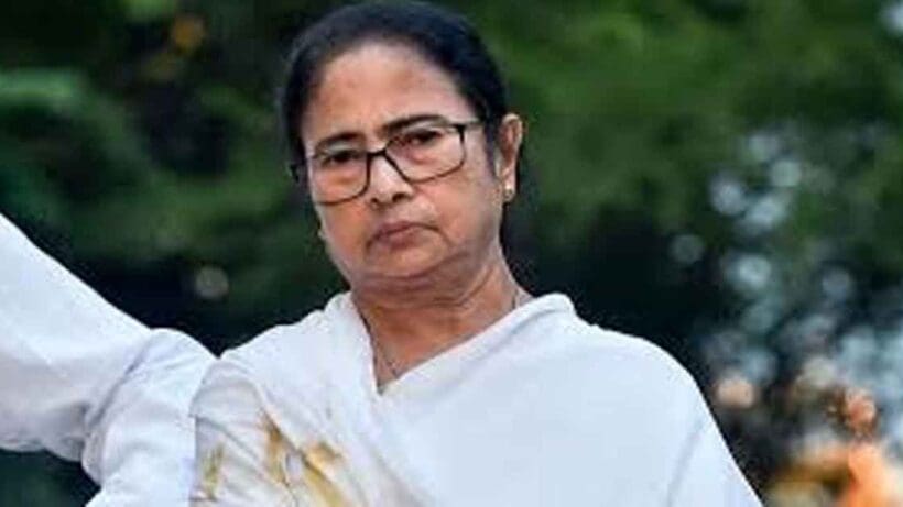 Kolkata police arrested five for conspiracy of attack mamata banerjee house at kalighat