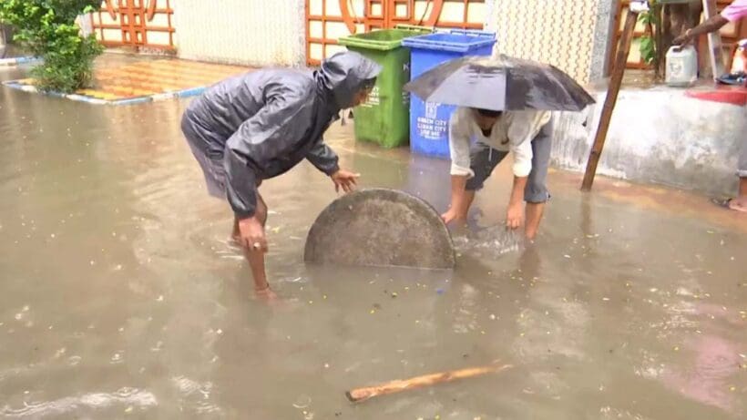 no waterlogging after heavy rain in north kolkata like college street amherst street makiktala ultodanga area, ভোরে ঘন্টা দু'য়েকের ভারী বৃষ্টির পরও অচেনা কলকাতা, জল জমেনি ঠনঠনিয়া, আমহার্স্ট স্ট্রিটে