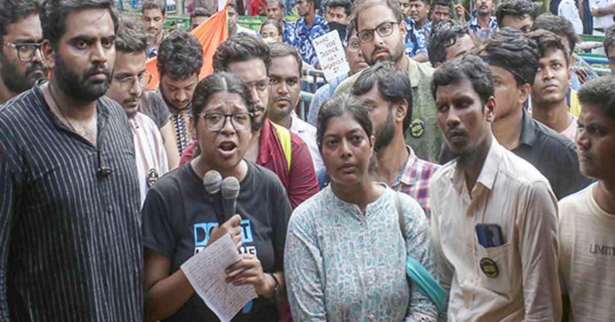 Junior Doctors set on meeting to decide to talk with mamata banerjee over rg kar case in kolkata