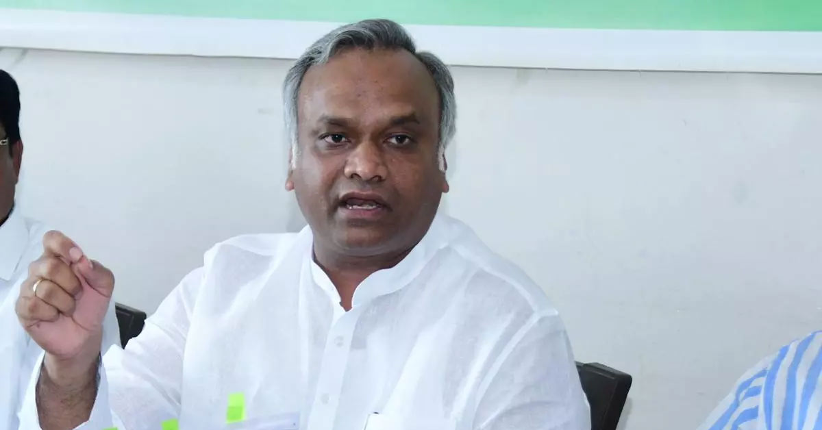 PRIYANK KHARGE প্রমাণ জমা দিক বিজেপি, খাড়গে ছুঁড়লেন চ্যালেঞ্জ!