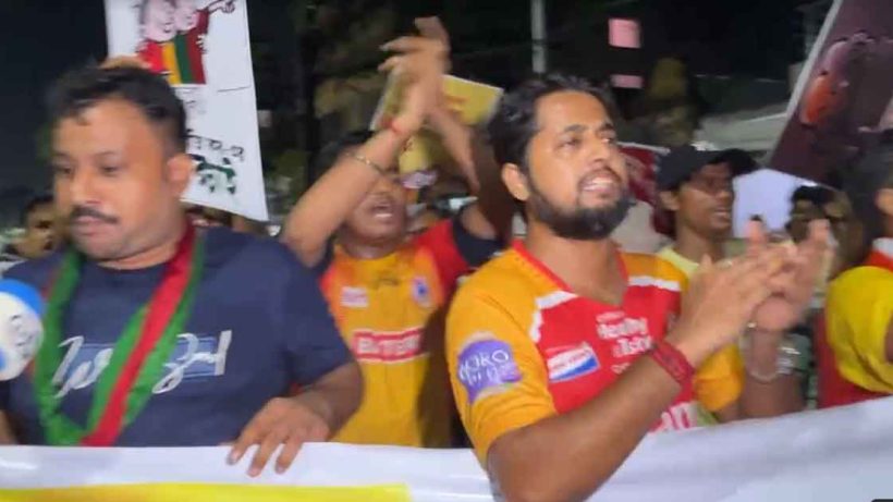 Mohanbagan and east bengal supporters demostrate rg kar protest on monday in kolkata