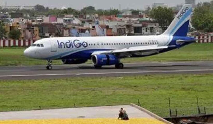 Delhi banglauru Indigo flight accident at delhi runway