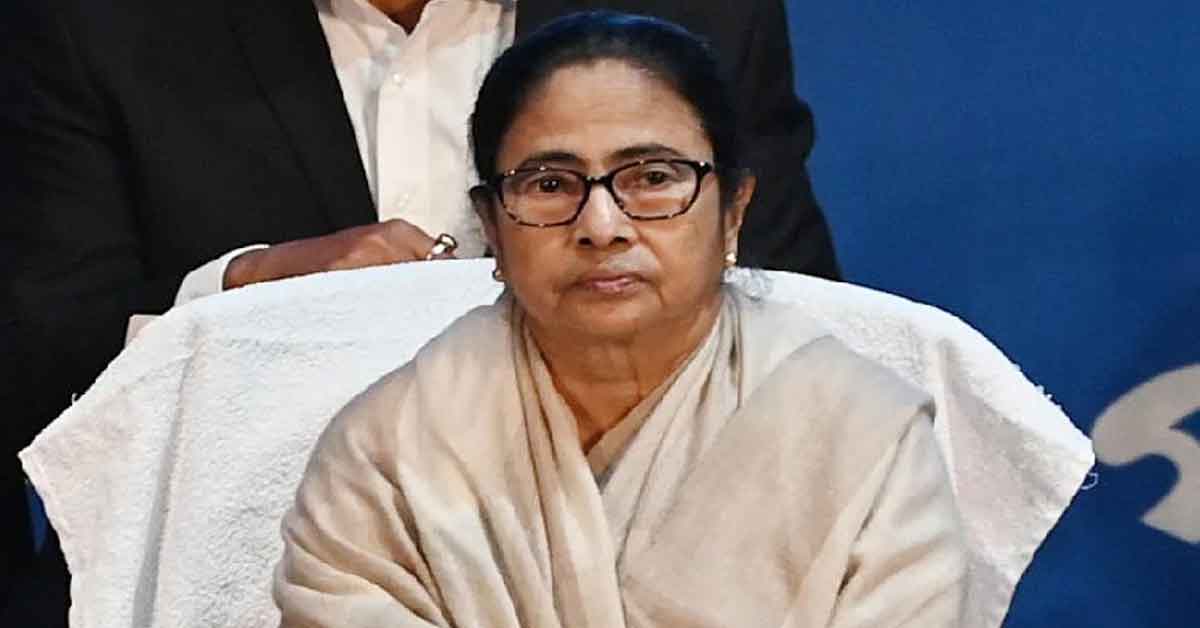 chief minister mamata banerjee will visit howrah and hooghly to supervise flood situation