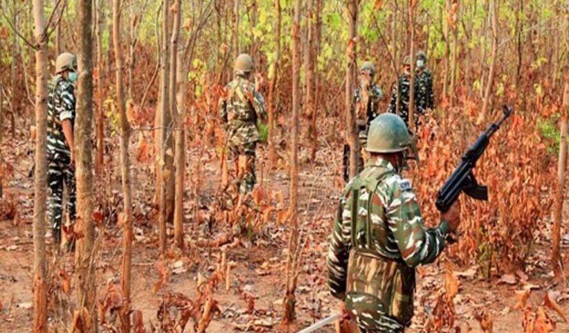 naxal attack বড় সাফল্য পেলেন নিরাপত্তারক্ষীরা, এনকাউন্টারে নিকেশ ৯ মাওবাদী