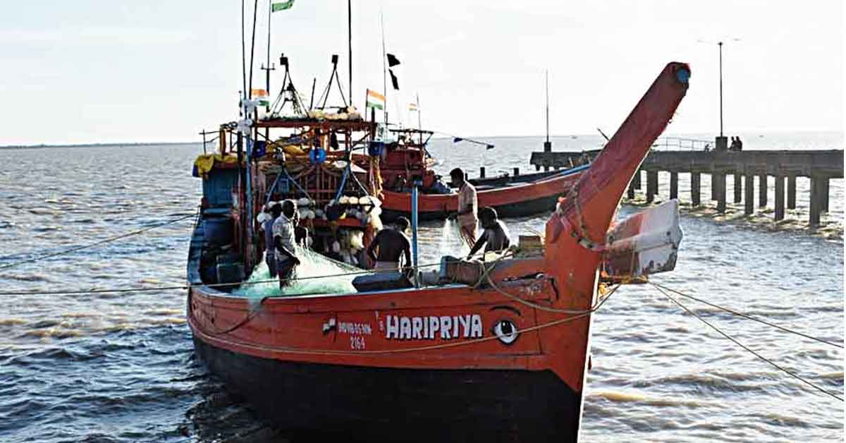 Sundarban fishermen mishap at bay of bengal due to bad weather