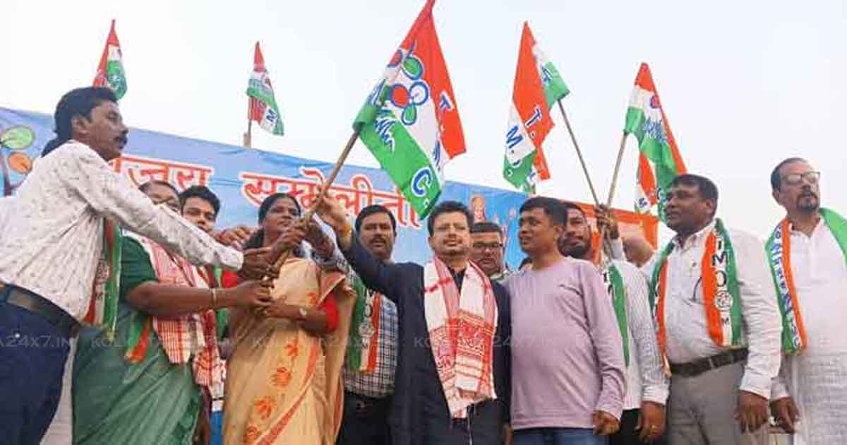 Former Union Minister John Barla's Sister Marina Kujur Joins TMC