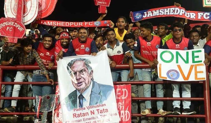 Jamshedpur FC Pays Tribute to Ratan Tata, Secures Dramatic Victory Over Hyderabad FC