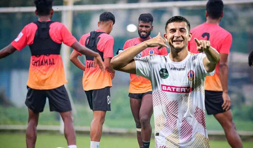 East Bengal FC footballer Saul Crespo Returns to Training