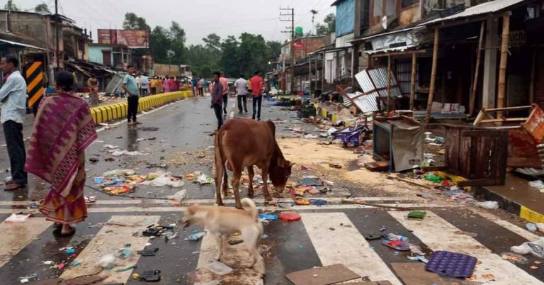 ত্রিপুরায় চাঁদাবাজির জেরে রক্তাক্ত দুর্গাপূজা, চলছে সেনা টহল