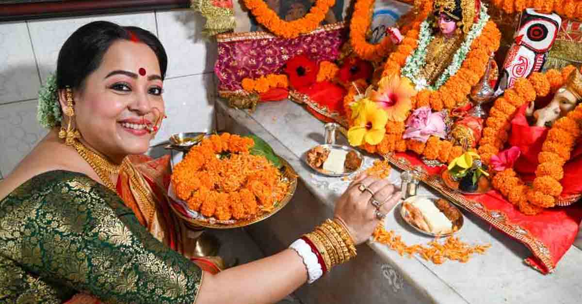 aparajita laxmi puja