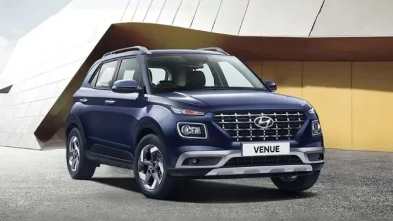 hyundai venue suv 1 ডিসকাউন্ট অফার পেয়ে যান  হুন্ডাই i20 কারে, সঙ্গে থাকছে 80,000 টাকা পর্যন্ত সাশ্রয়