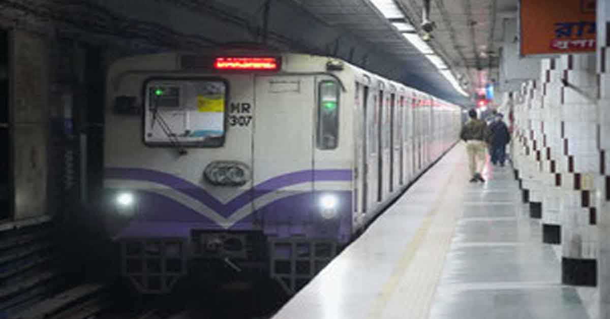 Kolkata metro will run whole night during durga puja