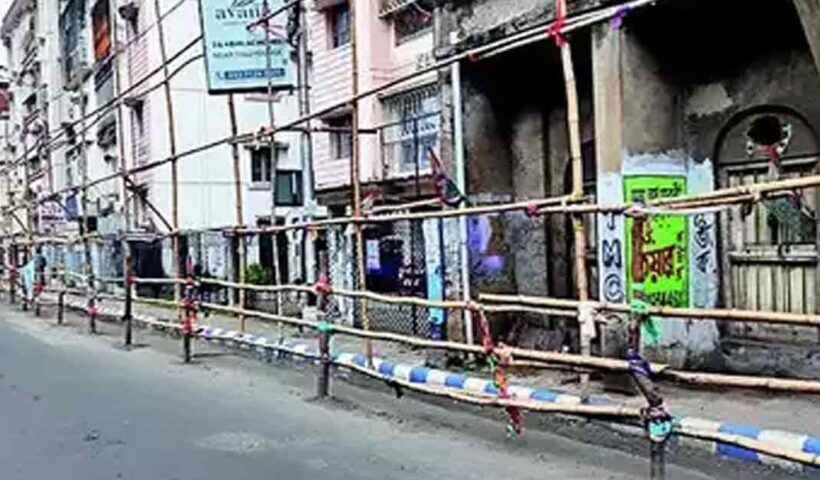 Barricades removed puja committee