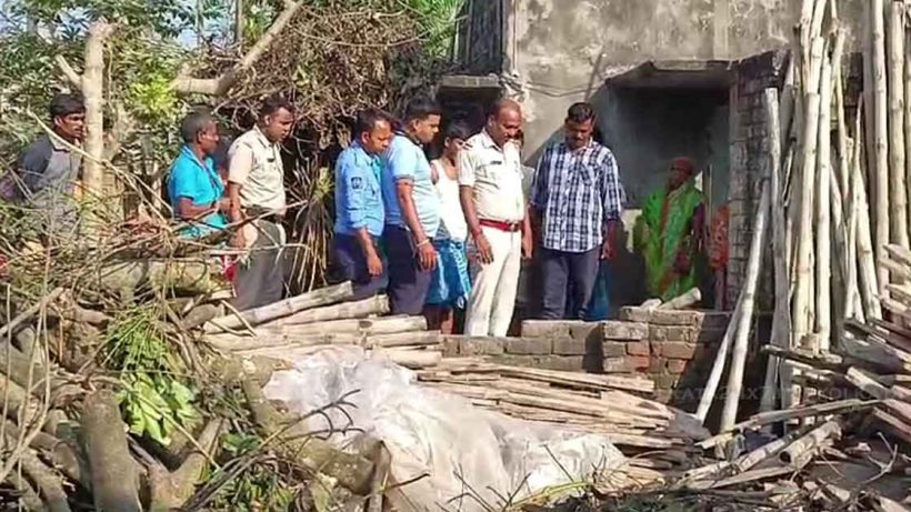 Bomb Found Outside Businessman's Home in Domkal, Police Begin Investigation