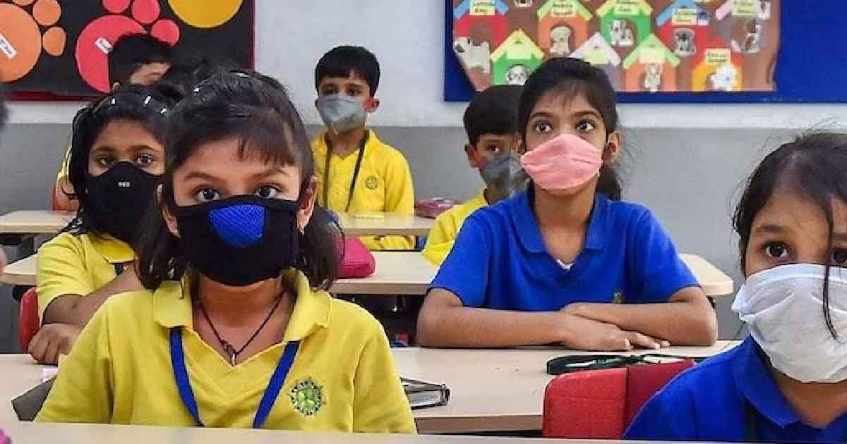 Delhi Shifts All School Classes Online Amid Rising Air Pollution Crisis