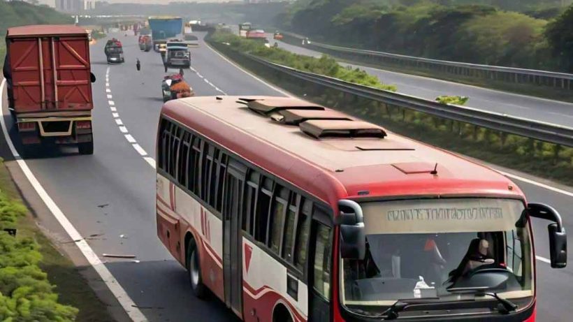 Yamuna Expressway road accident