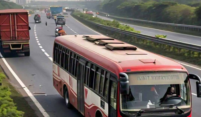 Yamuna Expressway road accident