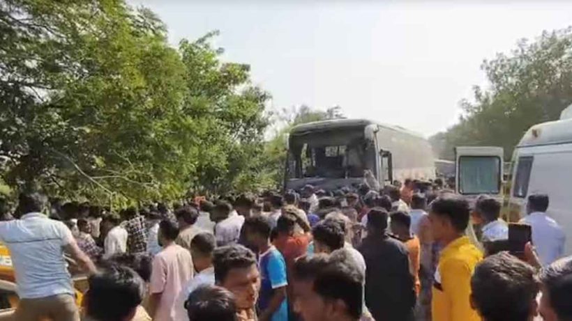 Bus accident in Gondia maharashtra eleven people died many casualities