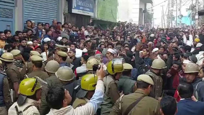 Clashes in sambhal in Uttar pradesh over mosque survey