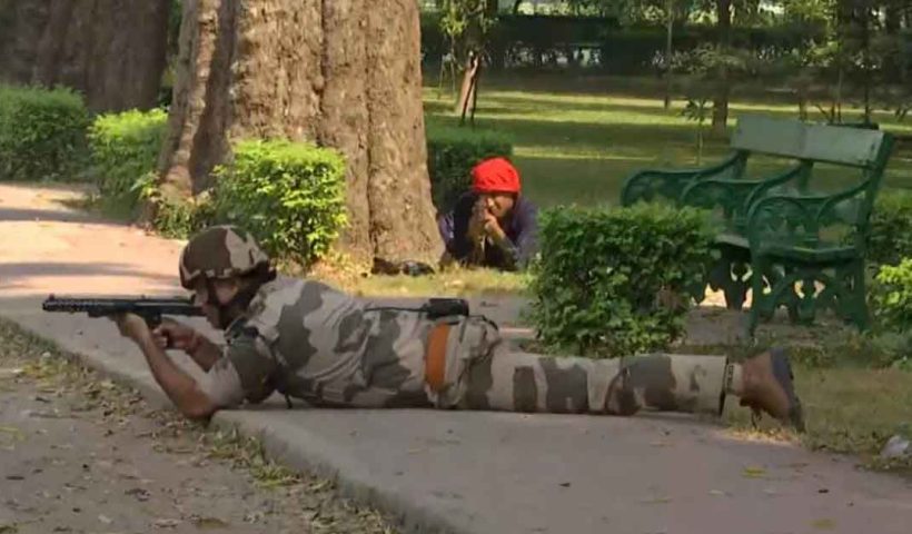 Mock Drill by Indian Army Underway in Front of Victoria House in Kolkata