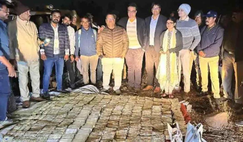 52 Kg Gold and Rs 10 Crore Cash Found in Abandoned Car in Bhopal Forest