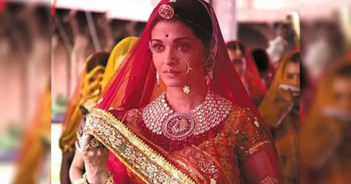 Why Aishwarya Rai's 16-Year-Old Lehenga Was Chosen for the Oscars: Find Out