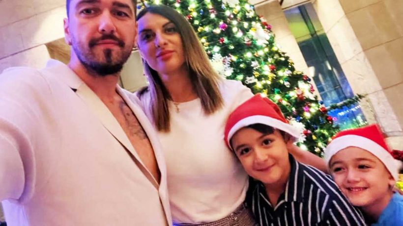 Dimitri Petratos Celebrates Christmas with Family