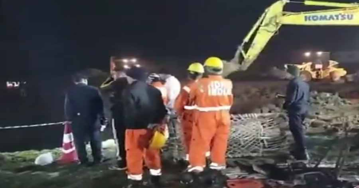 Rajasthan child fall into whale getting critical situation to rescue rescue operation continue