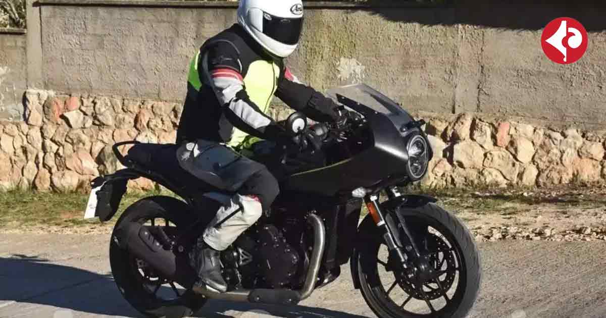 Triumph Thruxton 400 spied testing in India