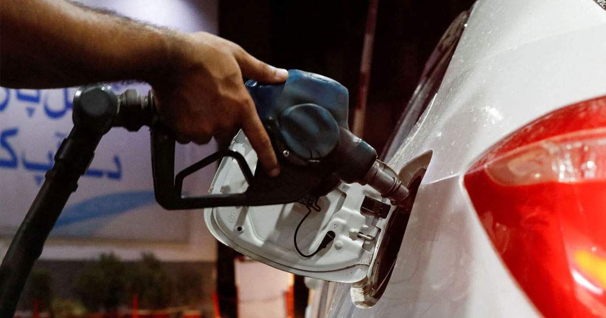 Petrol & Diesel Price: New Update for Kolkata at the Start of the Week