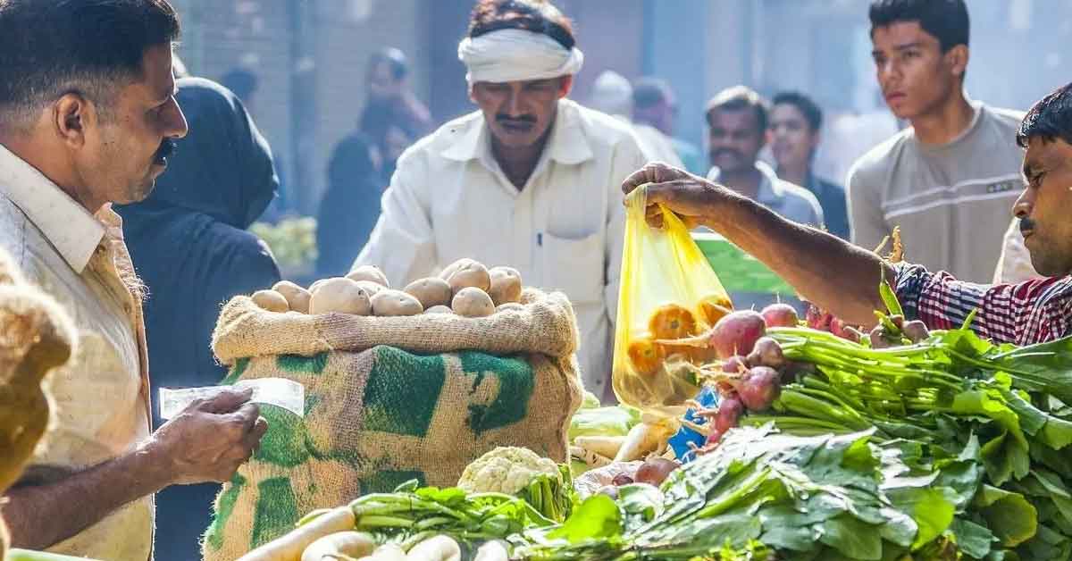 Explore the latest vegetable prices in Kolkata's markets, including Sealdah and Maniktala, with detailed daily updates on wholesale and retail rates