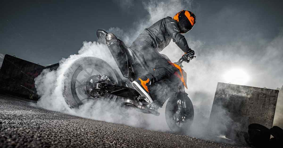 2025 KTM 790 Duke unveiled