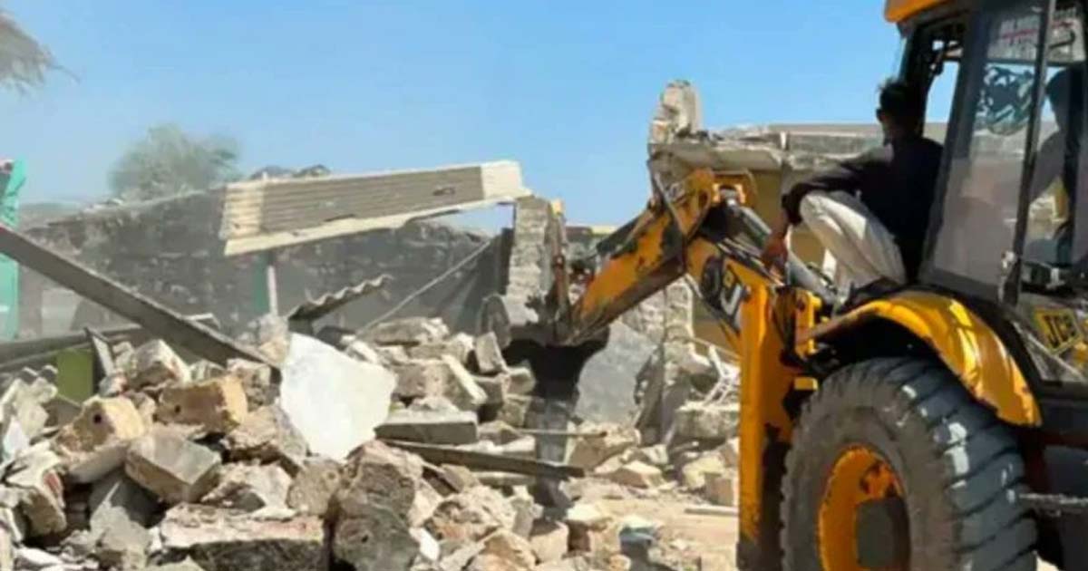 Hazrat Panj Peer Illegal Dargah demolished in Bet Dwarka, Gujarat