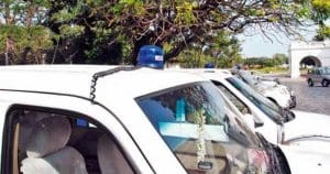 Misuse of Blue Light Car, Agriculture Department Driver Takes Family to Picnic