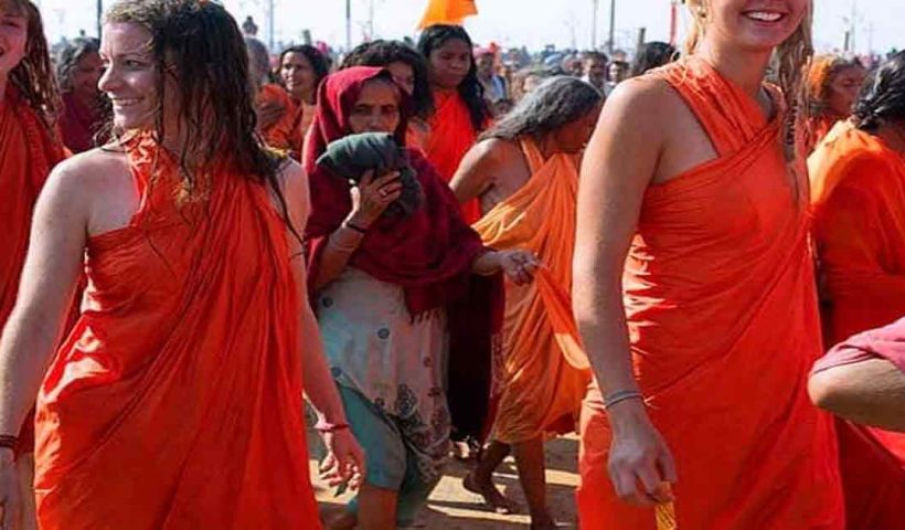 Unveiling the Mysterious Life of Female Naga Sadhus: How Do Women Become Naga SadhusUnveiling the Mysterious Life of Female Naga Sadhus: How Do Women Become Naga Sadhus